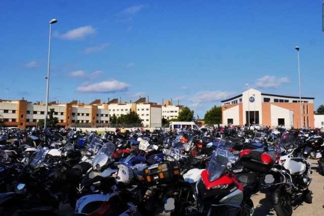 Trecento motociclisti rendono omaggio a Tommy, il meccanico barese morto in Austria